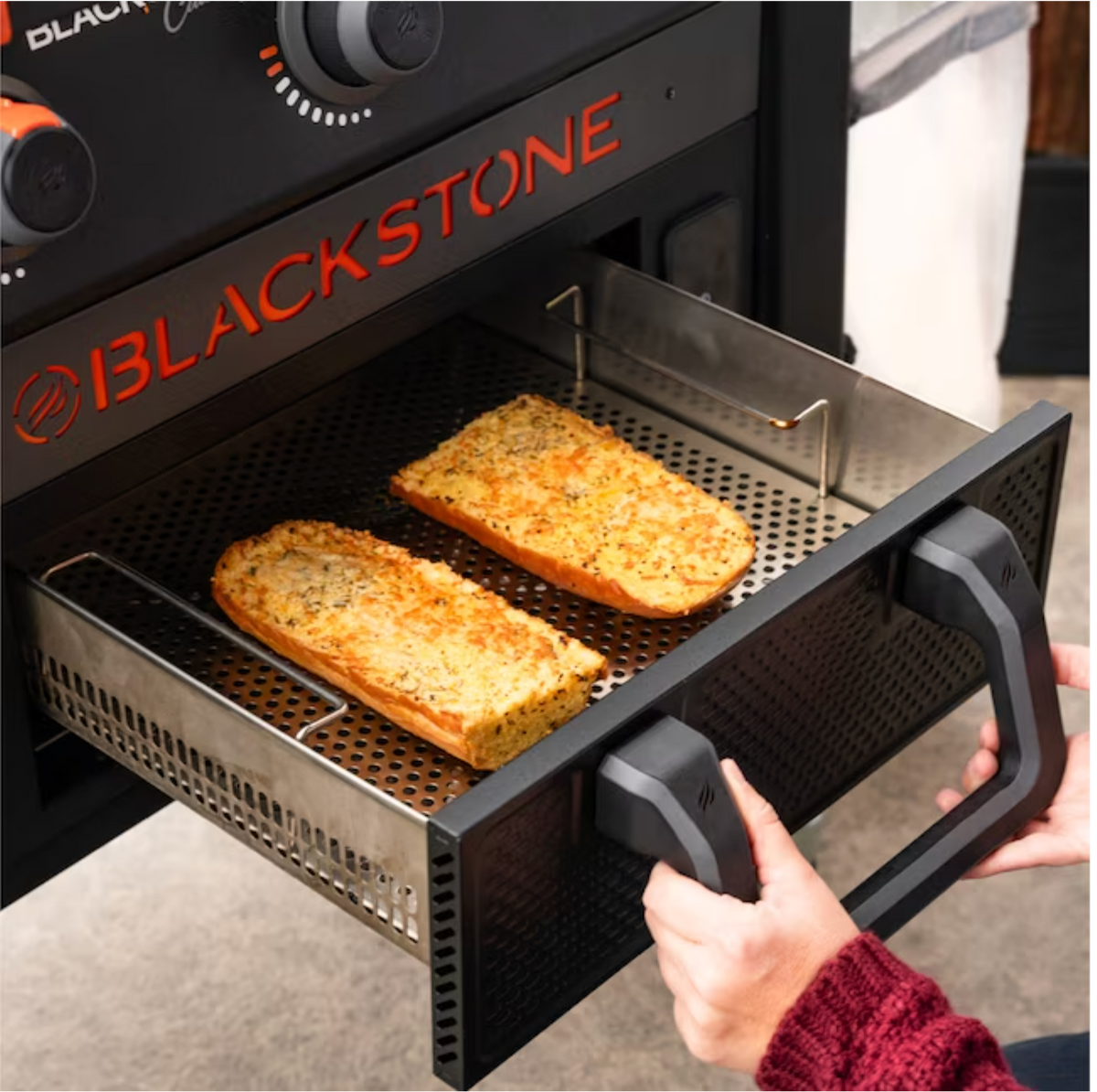 Blackstone Culinary 30 in Propane Griddle with XL Air Fryer – 3-Burner Flat Top Grill